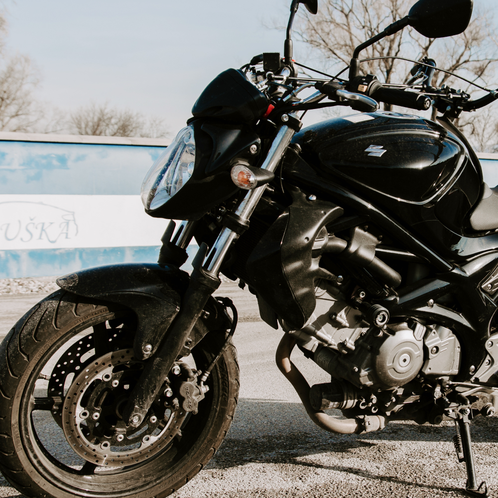 Motocykel na kurz vodičov v Zlatých Moravciach